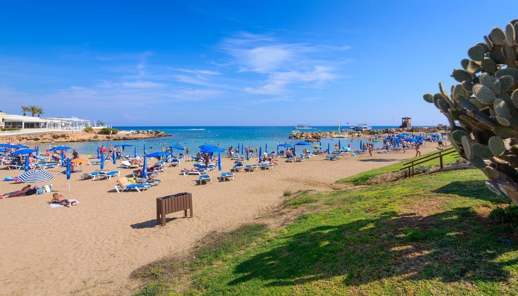 Villa Meredith Paralimni Exterior foto