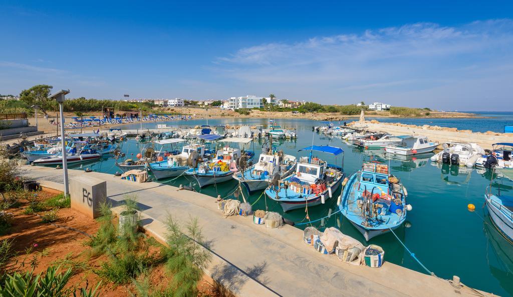 Villa Meredith Paralimni Zimmer foto