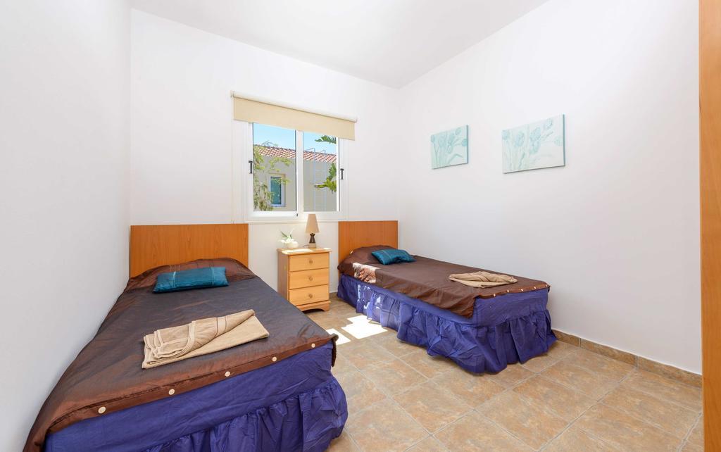 Villa Meredith Paralimni Zimmer foto